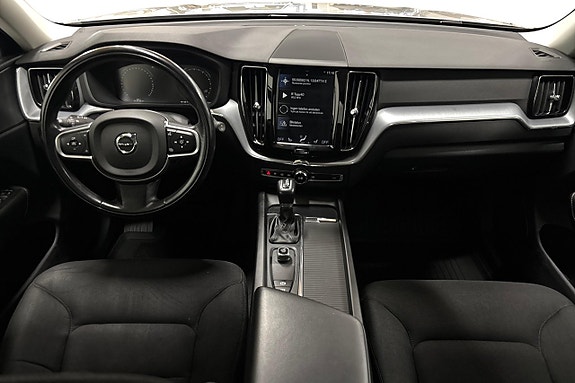 Volvo XC60 12 of 25