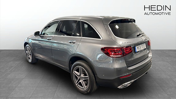 Mercedes-Benz GLC300 de 4 of 9