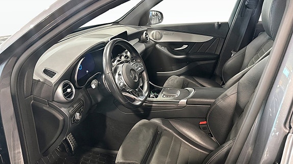 Mercedes-Benz GLC300 de 9 of 9