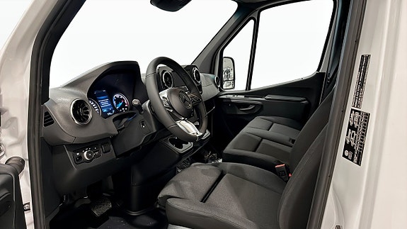 Mercedes-Benz Sprinter 412 3 of 10