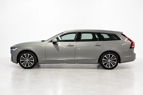 Volvo V90 2 of 12