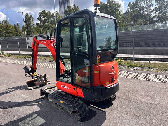 Kubota KX019-4 3 of 9