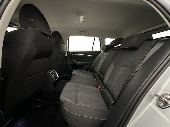 Skoda Octavia 10 of 30