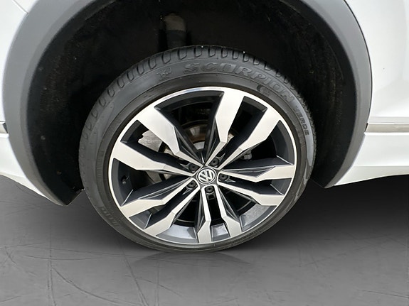 Volkswagen Tiguan 29 of 30
