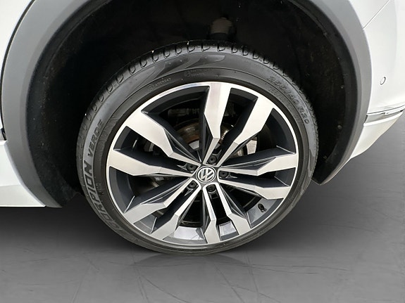 Volkswagen Tiguan 28 of 30