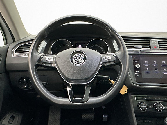 Volkswagen Tiguan 17 of 30
