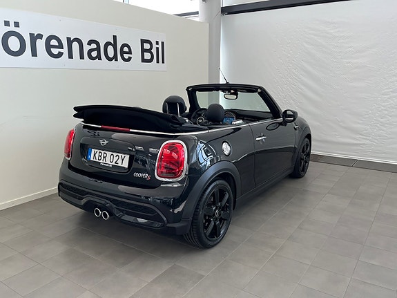 MINI Cabrio 16 of 17