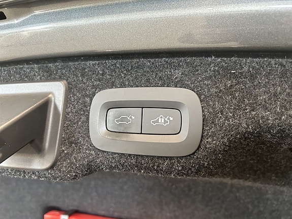 Volvo S90 17 of 27