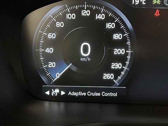 Volvo S90 23 of 27