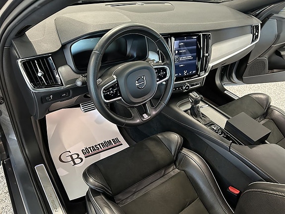 Volvo S90 12 of 27