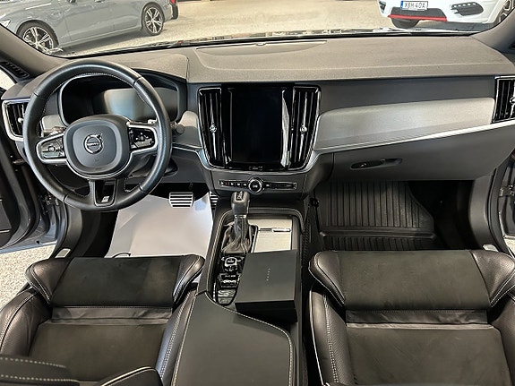 Volvo S90 20 of 27
