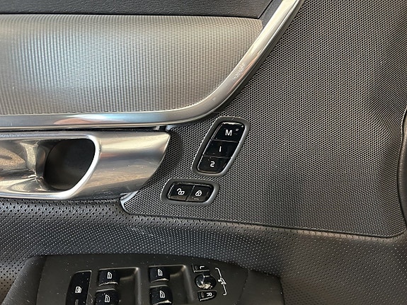 Volvo S90 14 of 27