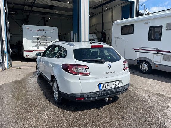 Renault Megane III 4 of 5