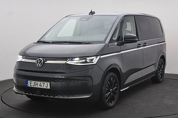 Volkswagen Multivan 2 of 20