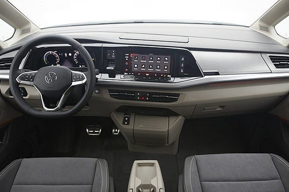Volkswagen Multivan 15 of 20