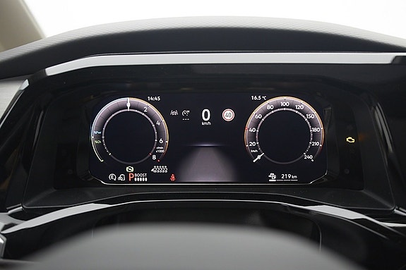 Volkswagen Multivan 7 of 20