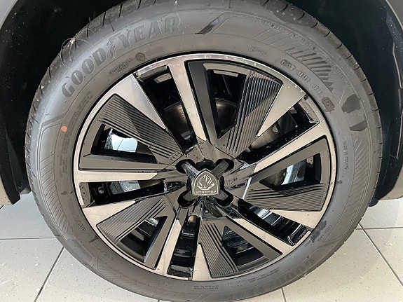 Peugeot 2008 17 of 18