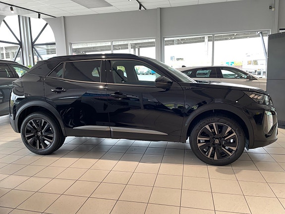 Peugeot 2008 4 of 18