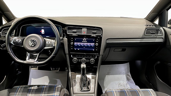 Volkswagen Golf I 10 of 16