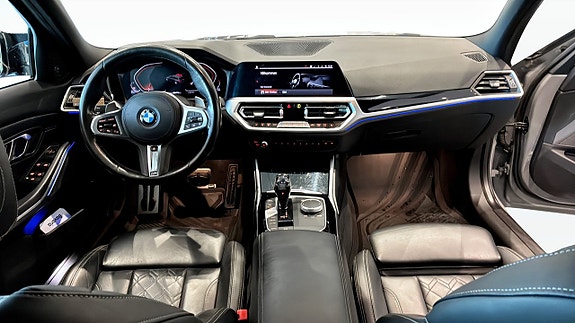 BMW 330d 4 of 13