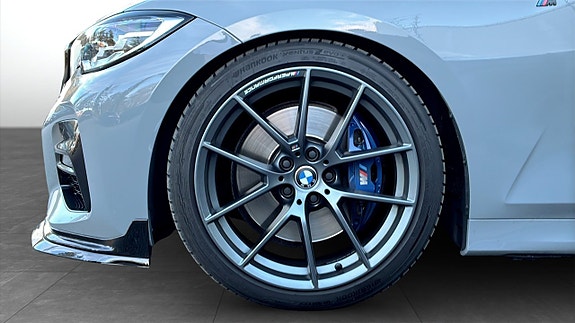 BMW 330d 9 of 13
