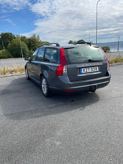 Volvo V50 4 of 9