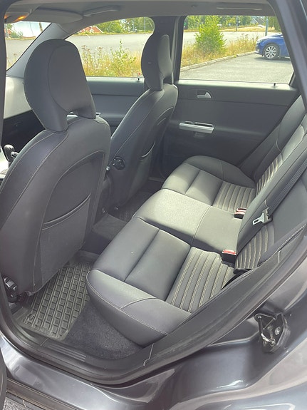 Volvo V50 6 of 9