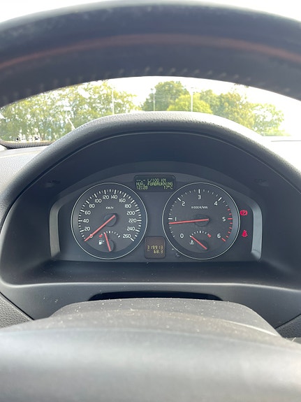Volvo V50 8 of 9