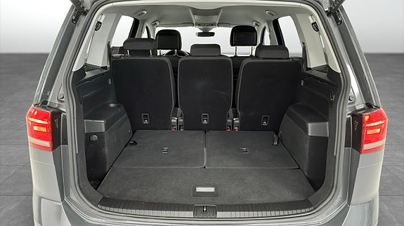 Volkswagen Touran 12 of 13