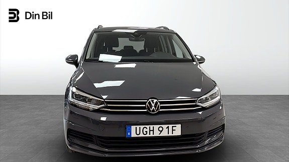 Volkswagen Touran 4 of 13