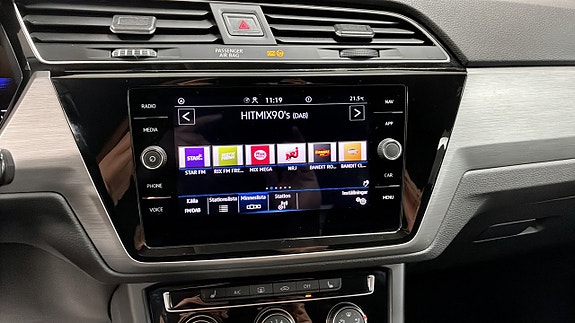 Volkswagen Touran 9 of 13