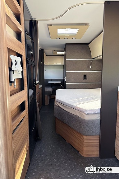 Adria Alpina 763 UK 14 of 21