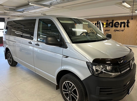 Volkswagen Caravelle 4 of 6