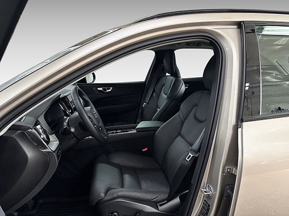 Volvo XC60 10 of 19