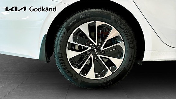 Kia Ceed 9 of 13