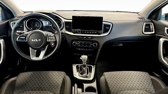 Kia Ceed 4 of 13