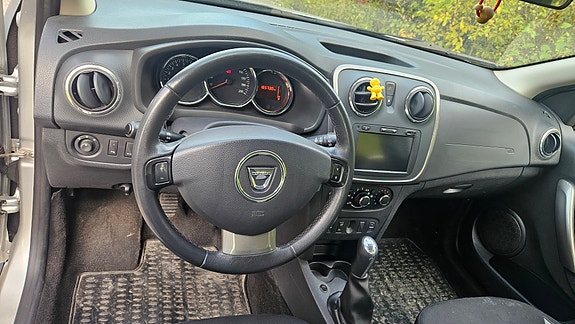 Dacia Sandero Stepway 6 of 6