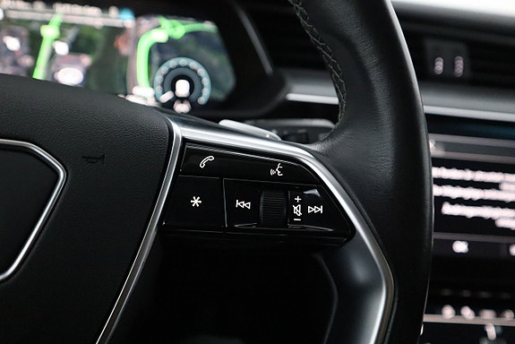 Audi Q8 17 of 25