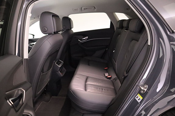 Audi Q8 13 of 25