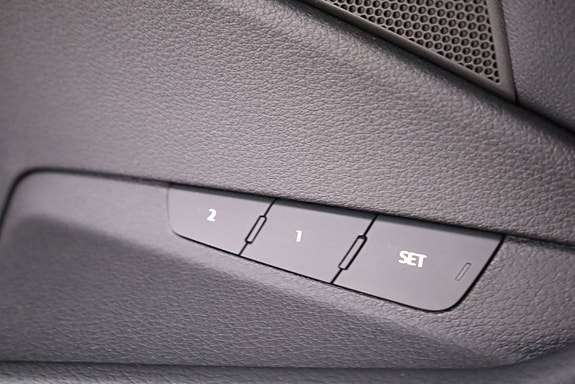 Audi Q8 14 of 25