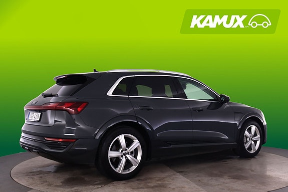 Audi Q8 2 of 25