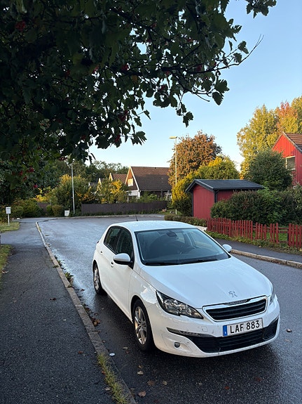 Peugeot 308 3 of 4