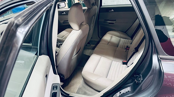 Volvo V50 12 of 19