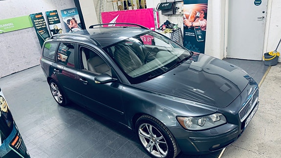 Volvo V50 8 of 19