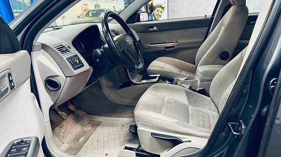 Volvo V50 13 of 19