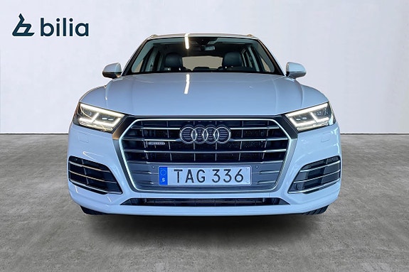 Audi Q5 2 of 20
