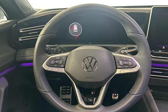 Volkswagen Tiguan 12 of 30