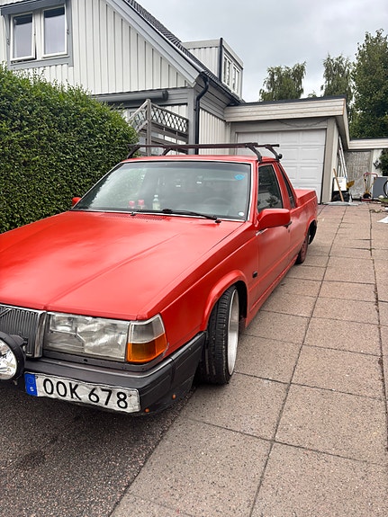 Volvo 740 2 of 4