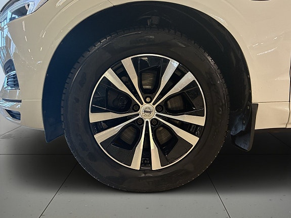 Volvo XC60 14 of 18