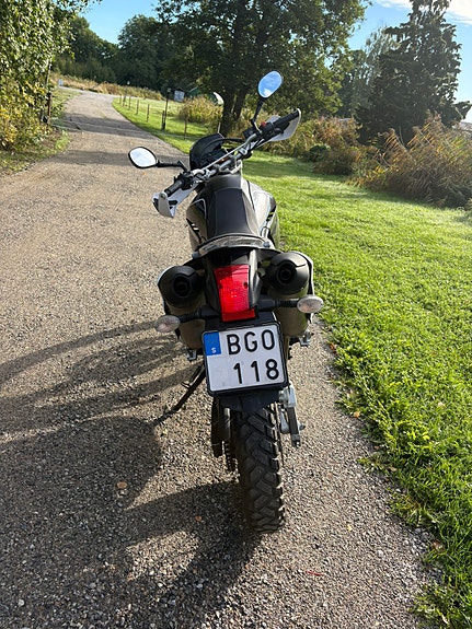 Yamaha XT660R 5 of 9